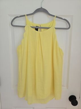 BCX Yellow Summer Tank With Feminine Scallop Edge, Flowy, Girly Sz. Large